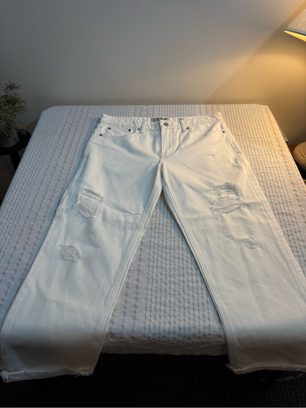 Lucky Brand White Distressed Boyfriend Jeans